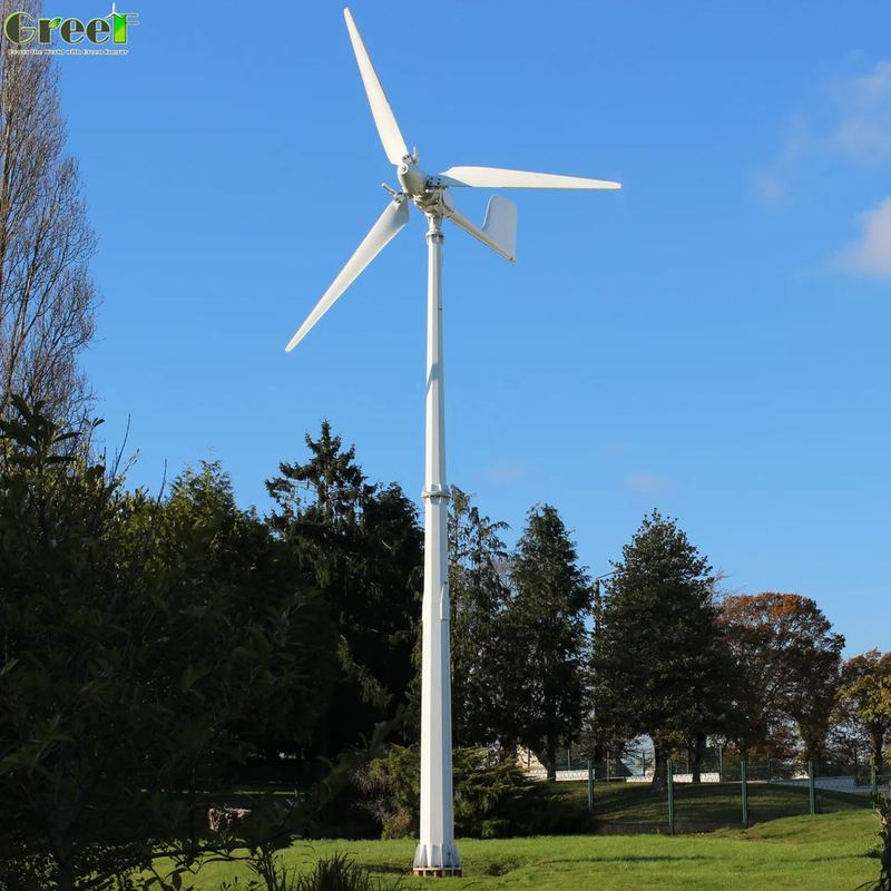 Turbina eolica a controllo del passo da 20KW / 30KW con tecnologia a passo variabile 30% Alta generazione di energia Bassa velocità del vento di avvio 2.5 m/s