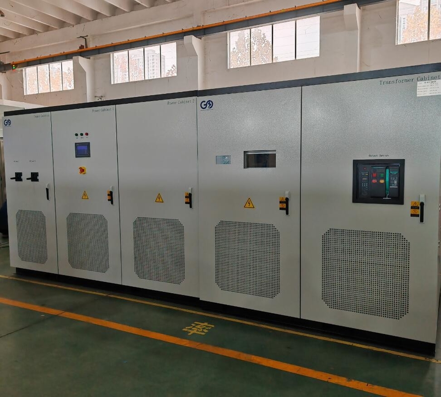 Potente Inverter On-Grid con Tensione di Ingresso 50-500V e Tensione di Uscita 110-220-380-415-440