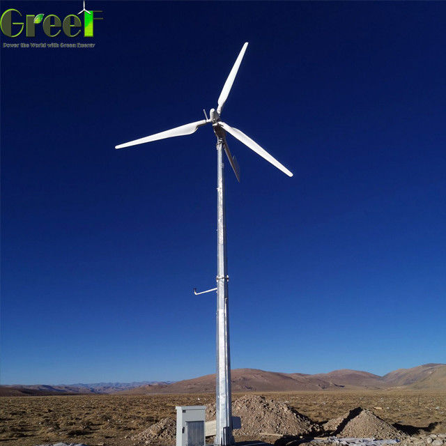 Turbina eolica per sistema ibrido solare con batteria LiFePO4 SWT 5kw 10kw